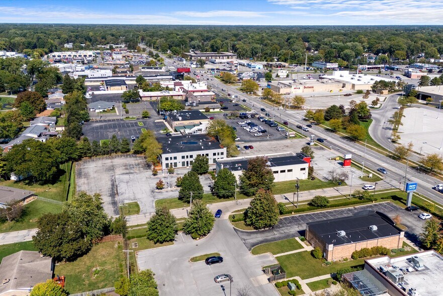 4217 Talmadge Rd, Toledo, OH à vendre - Aérien – Image 2 sur 106