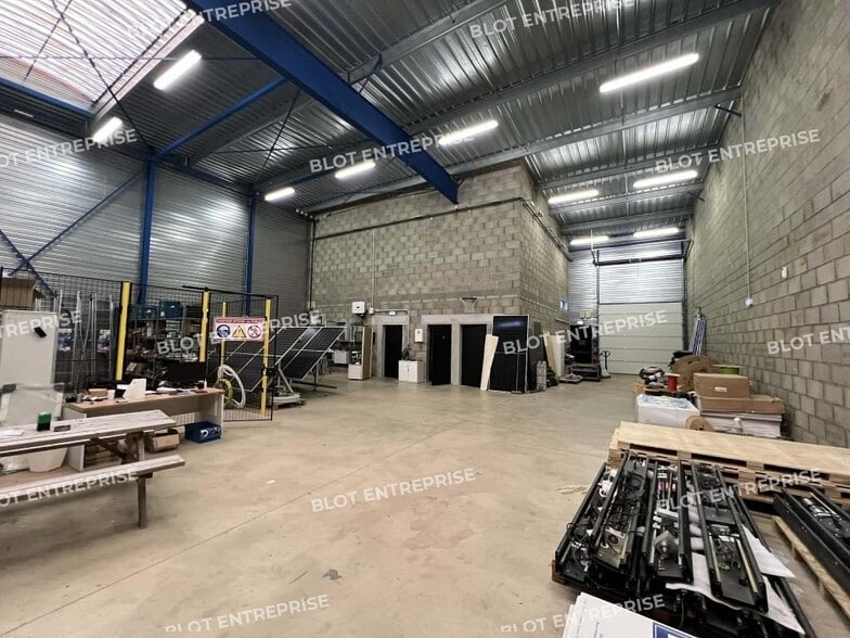 Industriel/Logistique dans Cesson-Sévigné à louer - Photo de l’immeuble – Image 3 sur 10