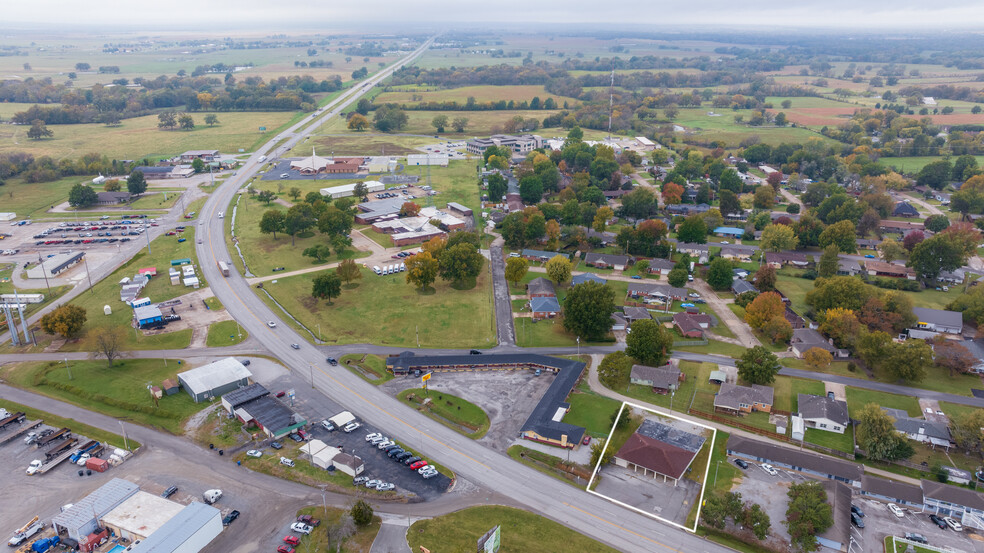 525 S. Wilson St., Vinita, OK à vendre - Aérien – Image 2 sur 6