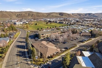 3911 Castlevale Rd, Yakima, WA à louer Photo intérieure– Image 2 sur 39