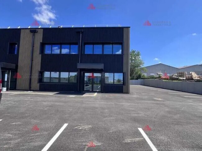 Plus de détails pour 18 Chemin Des Maurapans, Châtillon-le-Duc - Bureau à vendre