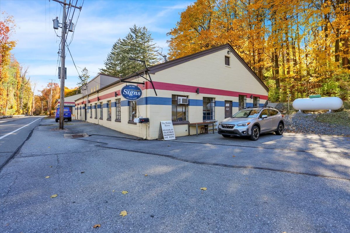 4116 New Holland Rd, Mohnton, PA à vendre Photo de l’immeuble– Image 1 sur 39