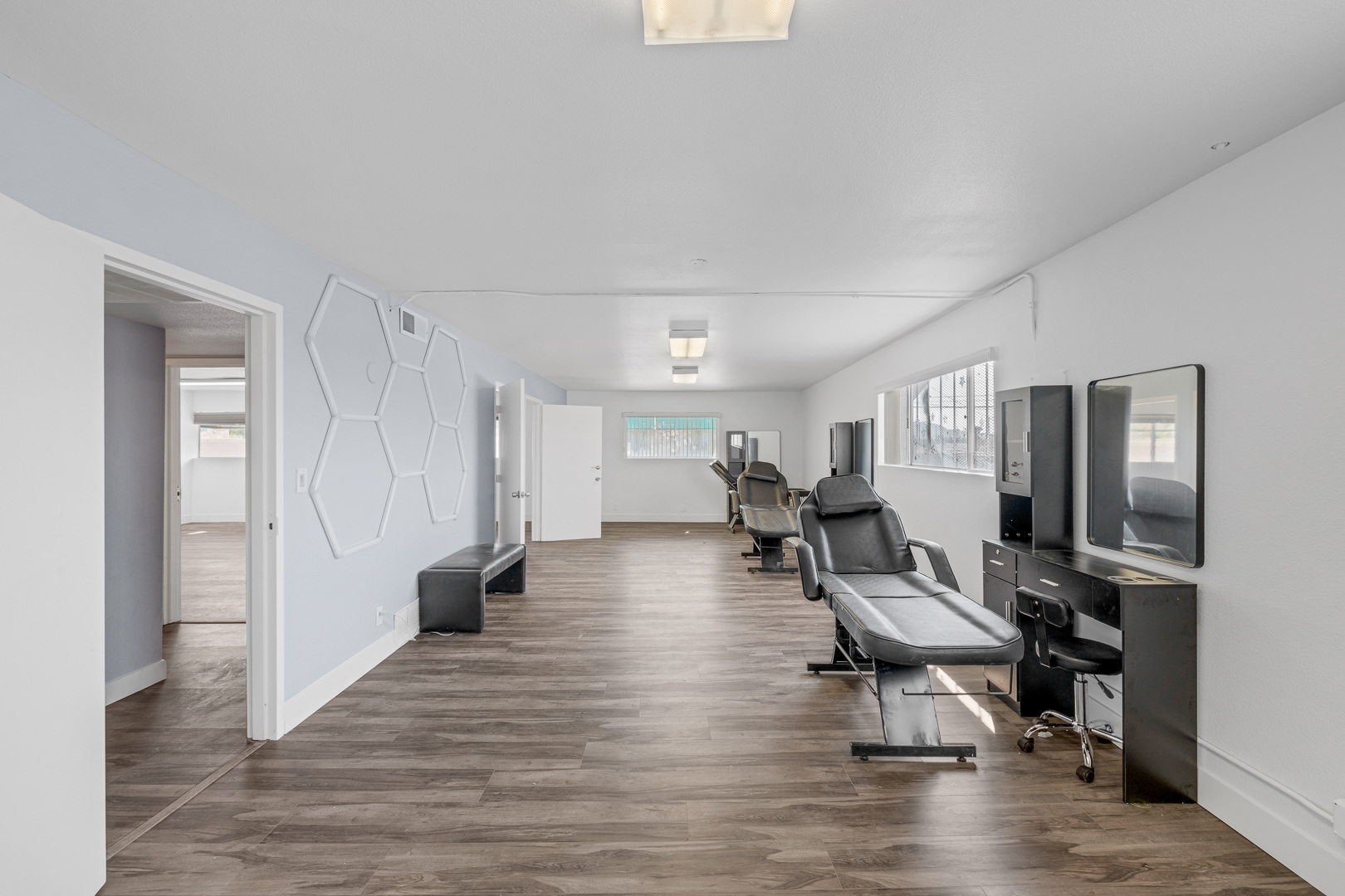 10-18 W Pacific Ave, Henderson, NV à vendre Photo intérieure– Image 1 sur 3