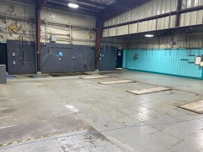 3901 SE Naef Rd, Portland, OR à louer Photo intérieure– Image 2 sur 12