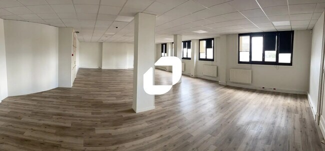 Plus de détails pour 1/5 Rue De Talleyrand, Reims - Bureau à louer