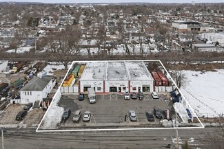 Plus de détails pour 9-13 Pine Aire Dr, Bay Shore, NY - Industriel/Logistique à vendre