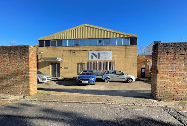 334 Brixton Rd, Londres à vendre Photo de l’immeuble– Image 1 sur 15