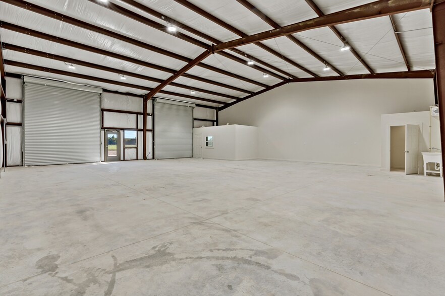 5501 Bonham St, Paris, TX à louer - Photo de l’immeuble – Image 1 sur 16