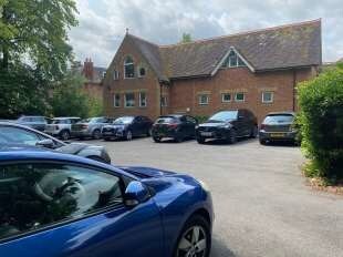 68B Junction Rd, Andover à vendre - Photo de l’immeuble – Image 2 sur 2