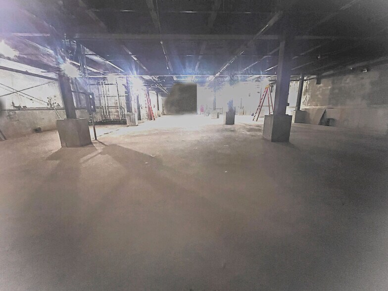 50 Holt Dr, Stony Point, NY à louer - Photo intérieure – Image 3 sur 11