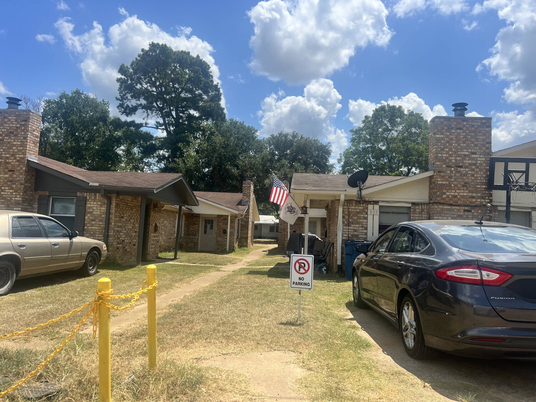 1500 Marshall St, Jacksonville, TX à vendre Photo principale– Image 1 sur 4