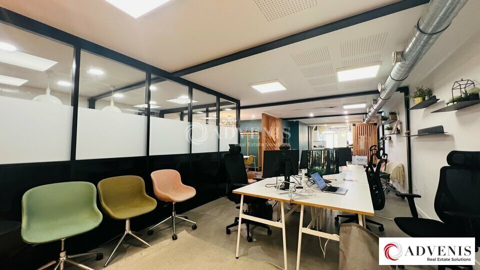 Bureau dans Bordeaux à vendre - Photo de l’immeuble – Image 3 sur 11