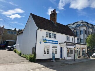 Plus de détails pour 1-3 Market Hl, Royston - Bureau à louer