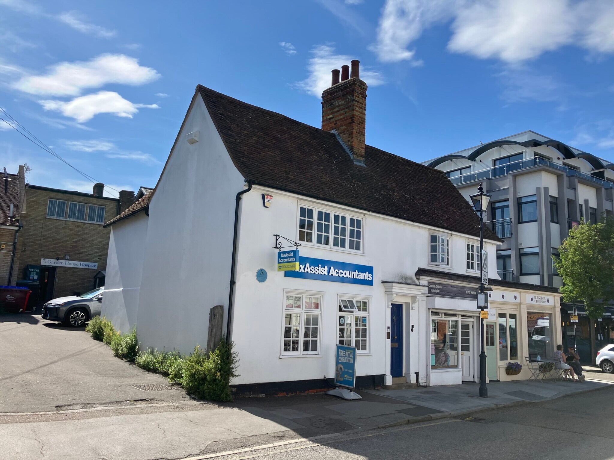 1-3 Market Hl, Royston à louer Photo de l’immeuble– Image 1 sur 2