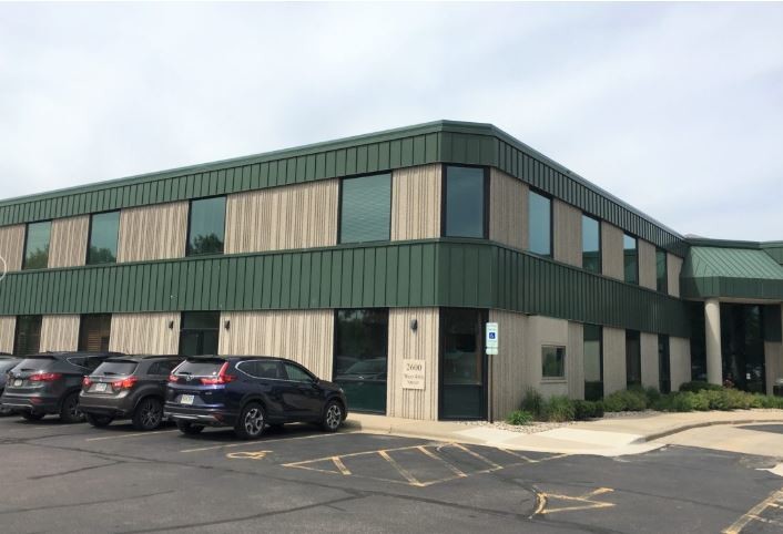 2600 W 49th St, Sioux Falls, SD à louer - Photo de l’immeuble – Image 1 sur 4