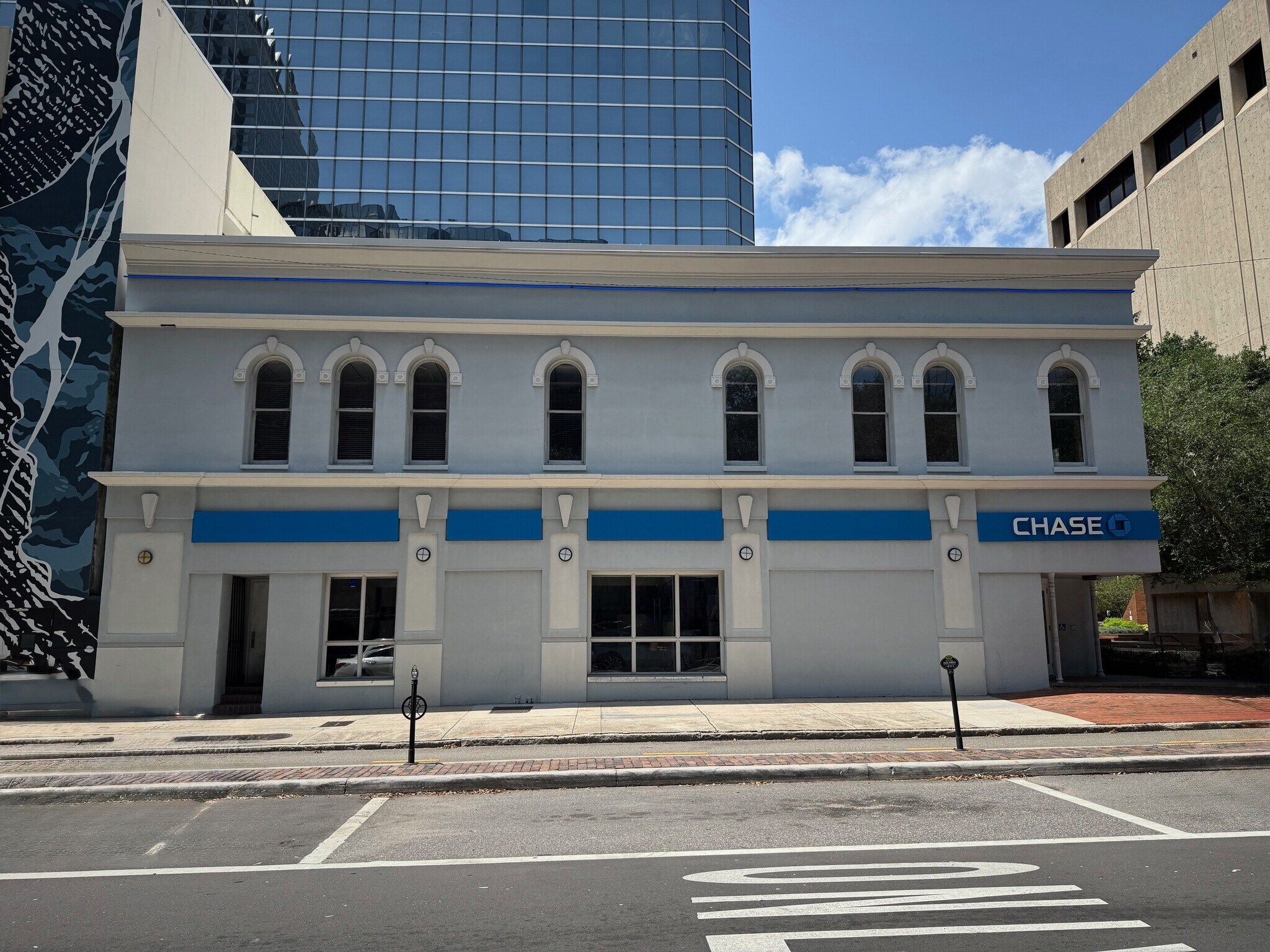 300 N Franklin St, Tampa, FL à louer Photo de l’immeuble– Image 1 sur 22