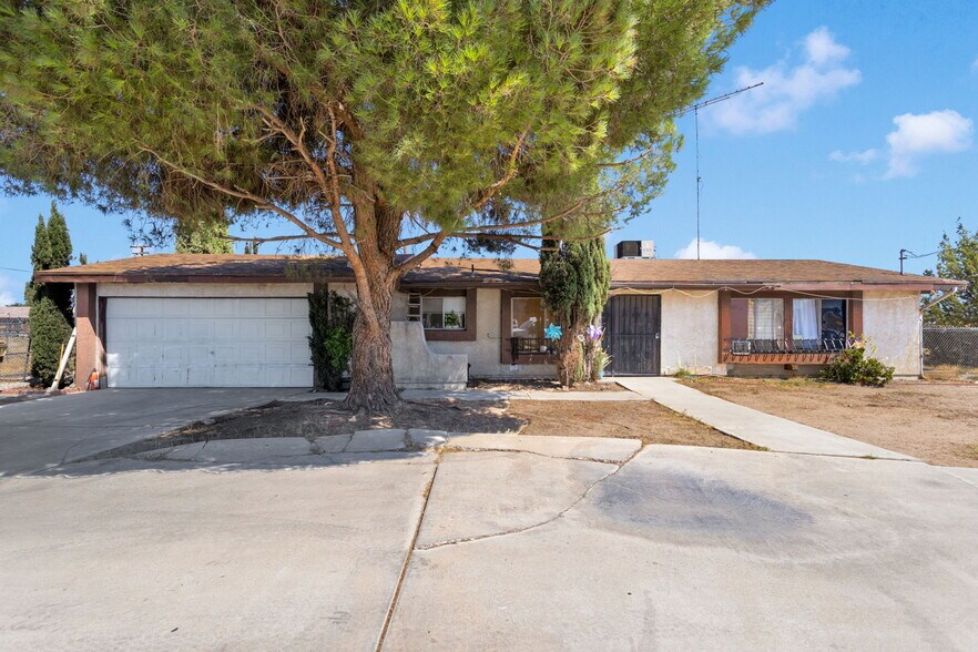 14720 Main St, Hesperia, CA à vendre - Photo de l’immeuble – Image 2 sur 35