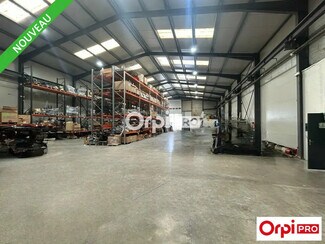 Plus de détails pour Local d'activités à louer