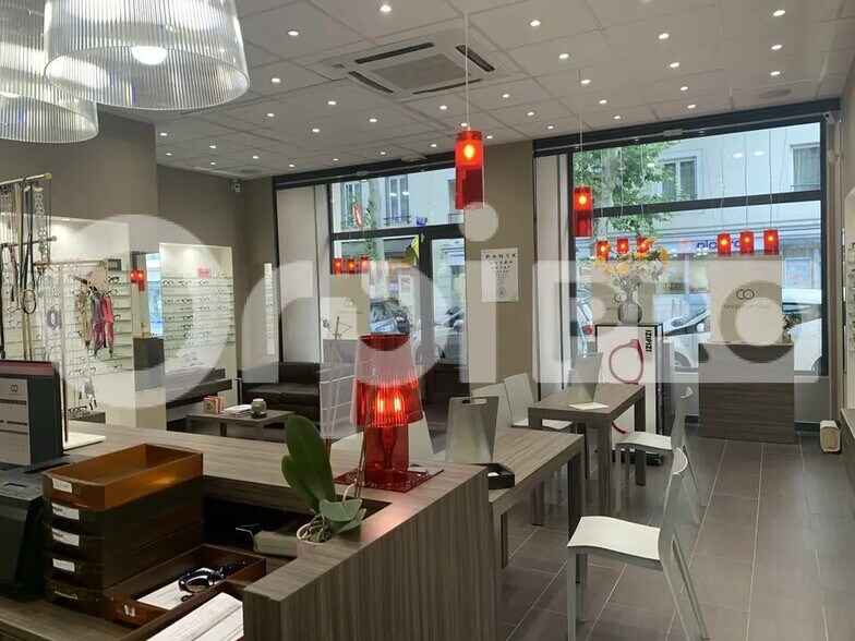 Local commercial dans Lyon à louer - Photo de l’immeuble – Image 3 sur 5