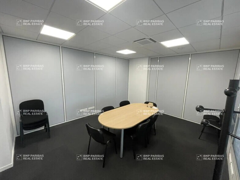 37 Rue Édouard Vaillant, Tours à louer - Photo de l’immeuble – Image 3 sur 13