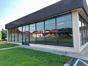 2369 Dixwell Ave, Hamden, CT à louer Photo de l’immeuble– Image 2 sur 5