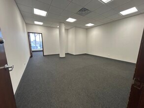 9415 S Western Ave, Chicago, IL à louer Photo de l’immeuble– Image 1 sur 3