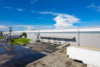 Plus de détails pour 5300 E Adamo Dr, Tampa, FL - Industriel/Logistique à louer