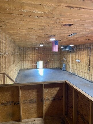 Plus de détails pour 481 Crescent Ave, Highland, NY - Industriel/Logistique à louer