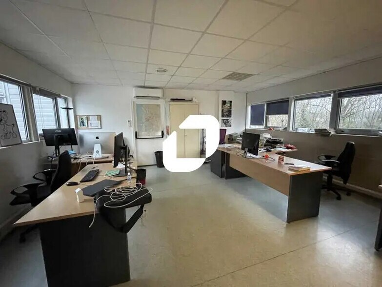 Bureau dans Bordeaux à louer - Photo intérieure – Image 1 sur 6
