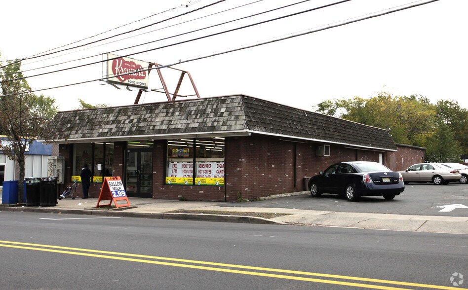 550 Hamilton St, Somerset, NJ à vendre - Photo de l’immeuble – Image 2 sur 5