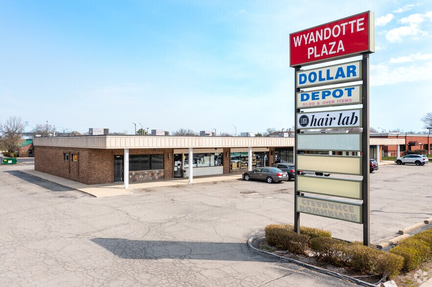 3351-3363 3rd St, Wyandotte, MI à louer - Photo de l’immeuble – Image 2 sur 4