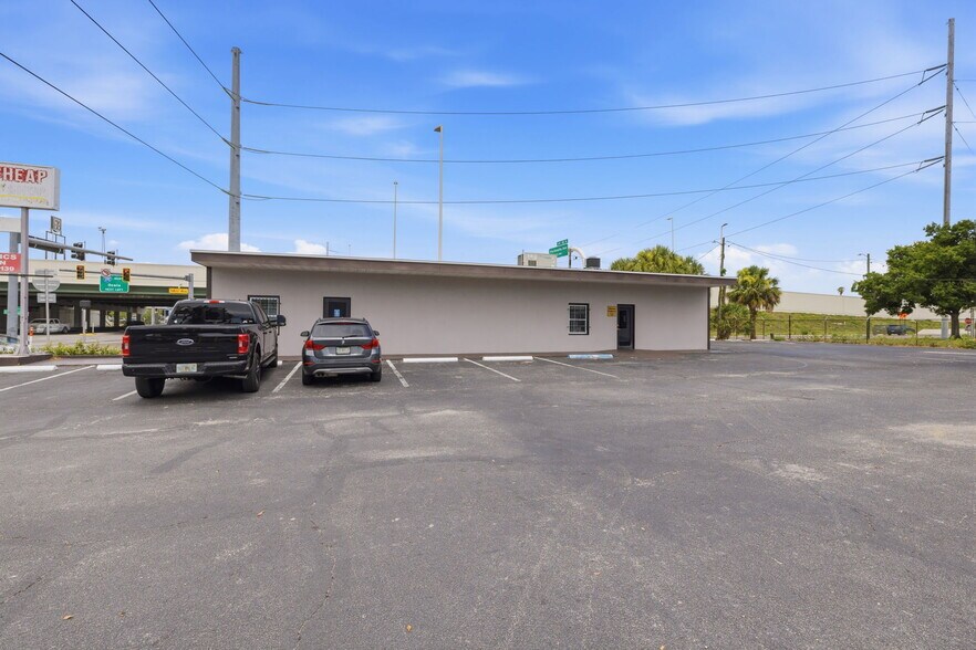 507 E Dr Martin Luther King Jr Blvd, Tampa, FL à vendre - Photo de l’immeuble – Image 2 sur 21
