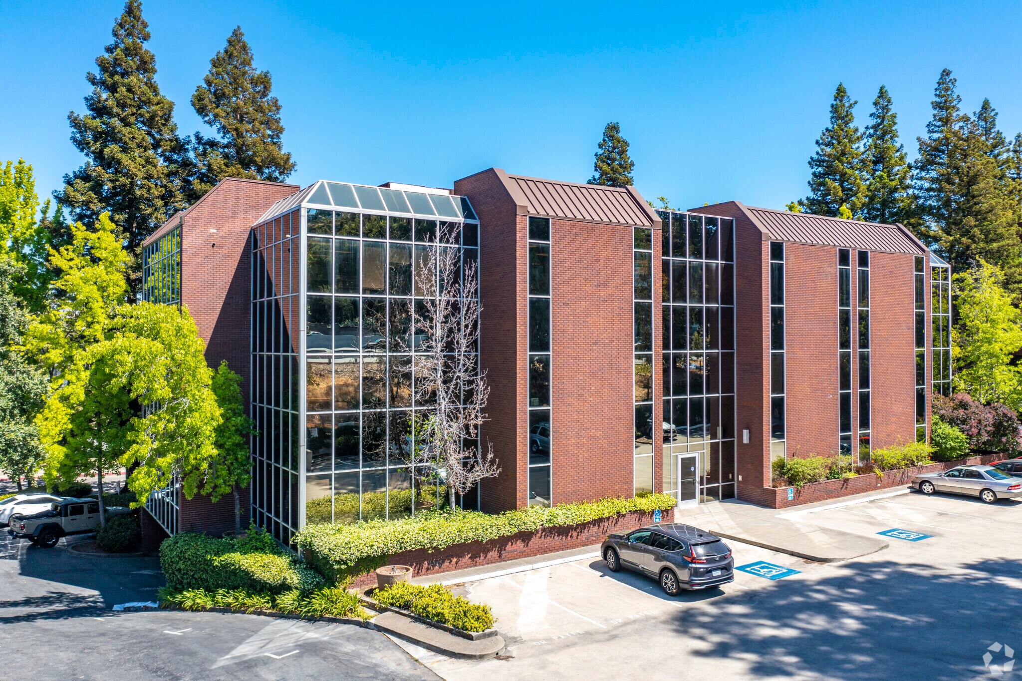 1801 Oakland Blvd, Walnut Creek, CA à louer Photo de l’immeuble– Image 1 sur 6