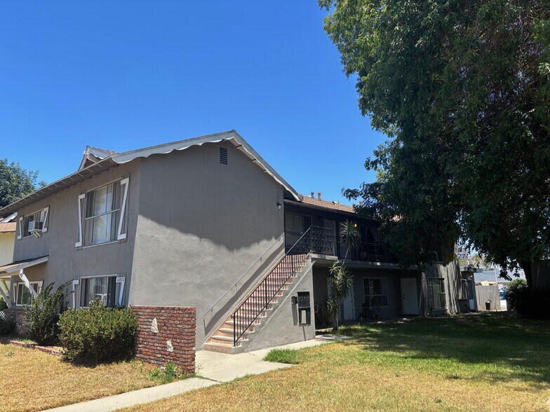 12072 Cole St, Garden Grove, CA à vendre - Photo de l’immeuble – Image 3 sur 3
