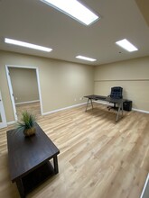 300 S El Camino Real, San Clemente, CA à louer Photo intérieure– Image 2 sur 9