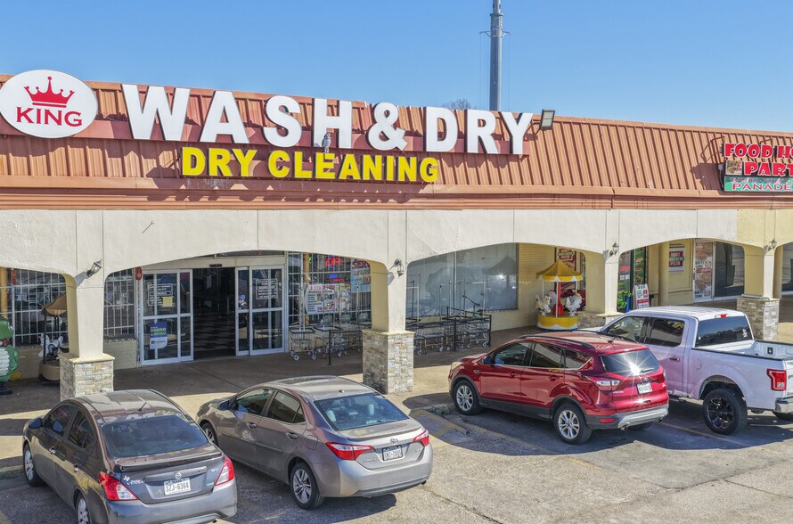 3110-3160 Saturn Rd, Garland, TX à louer - Photo de l’immeuble – Image 2 sur 5