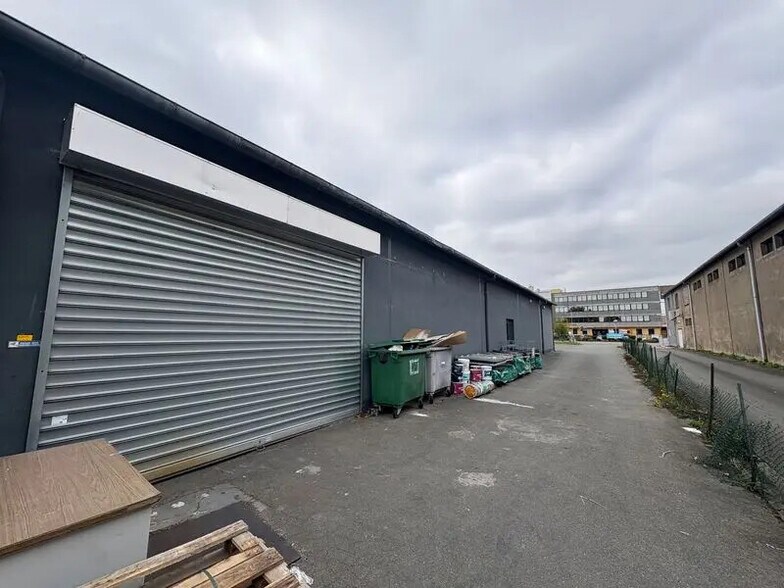 Rue Lavoisier, Ingré à louer - Photo de l’immeuble – Image 2 sur 13