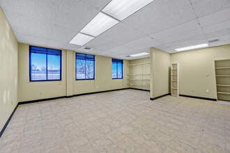 30 S Ocean Ave, Freeport, NY à louer Photo intérieure– Image 1 sur 10