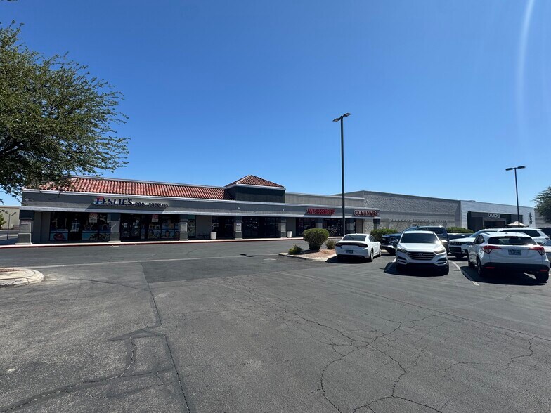3720 E Sunset Rd, Las Vegas, NV à vendre - Photo de l’immeuble – Image 3 sur 6