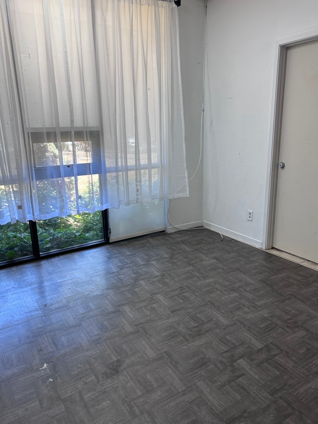 1515 Aurora Dr, San Leandro, CA à louer Photo intérieure– Image 1 sur 1
