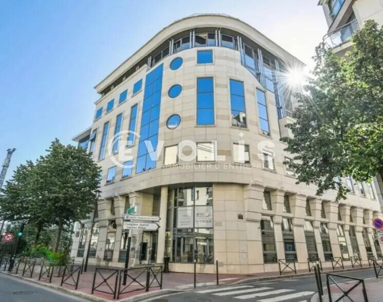 Bureau dans Levallois-Perret à louer - Photo de l’immeuble – Image 1 sur 12