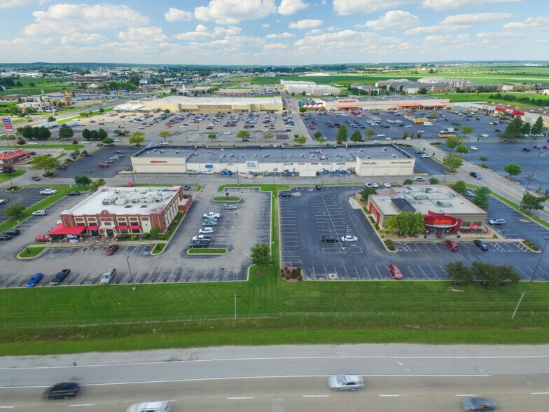 1-401 N Burkhardt Rd, Evansville, IN à louer - Photo de l’immeuble – Image 3 sur 10