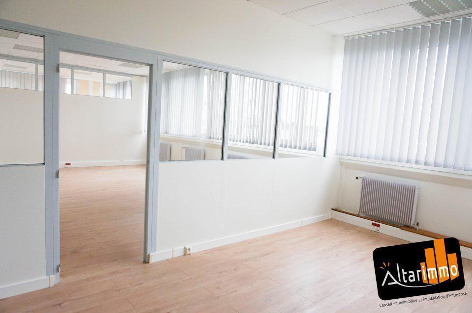 Bureau dans Lucé à louer Photo intérieure– Image 1 sur 5