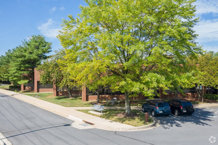 9075 Guilford Rd, Columbia, MD à louer - Photo de l’immeuble – Image 2 sur 6