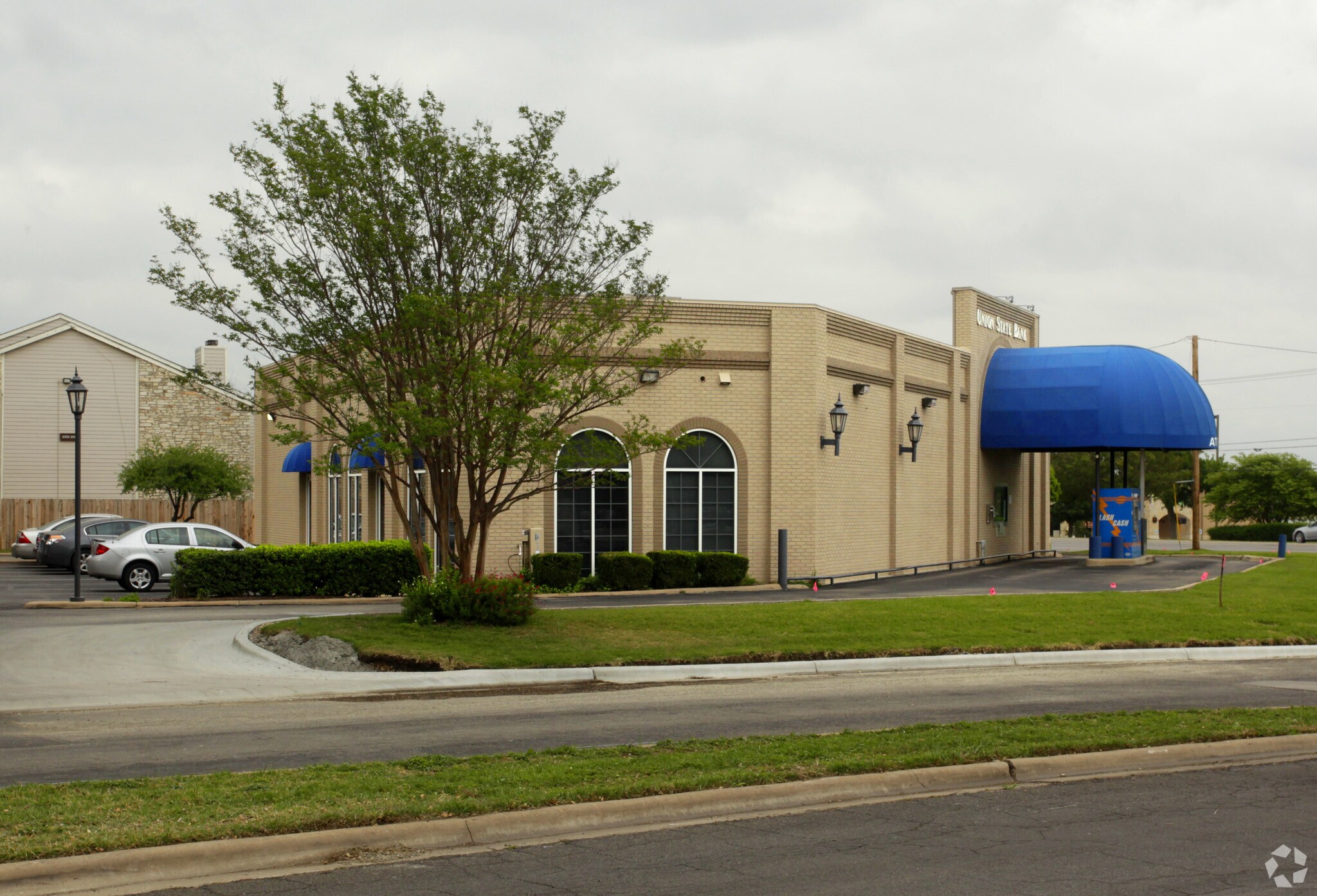 902 Palm Valley Blvd, Round Rock, TX à louer Photo de l’immeuble– Image 1 sur 4