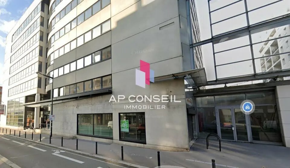 Local commercial dans Montigny-le-Bretonneux à louer - Photo de l’immeuble – Image 1 sur 5