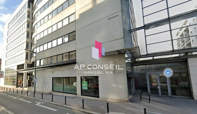 Plus de détails pour 2 Boulevard Vauban, Montigny-le-Bretonneux - Local commercial à louer