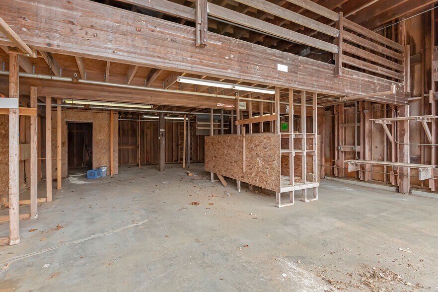 9654 SE Southworth Dr, Port Orchard, WA à louer - Photo intérieure – Image 2 sur 8