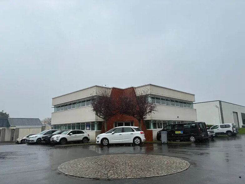 Bureau dans Nantes à louer - Photo de l’immeuble – Image 1 sur 8