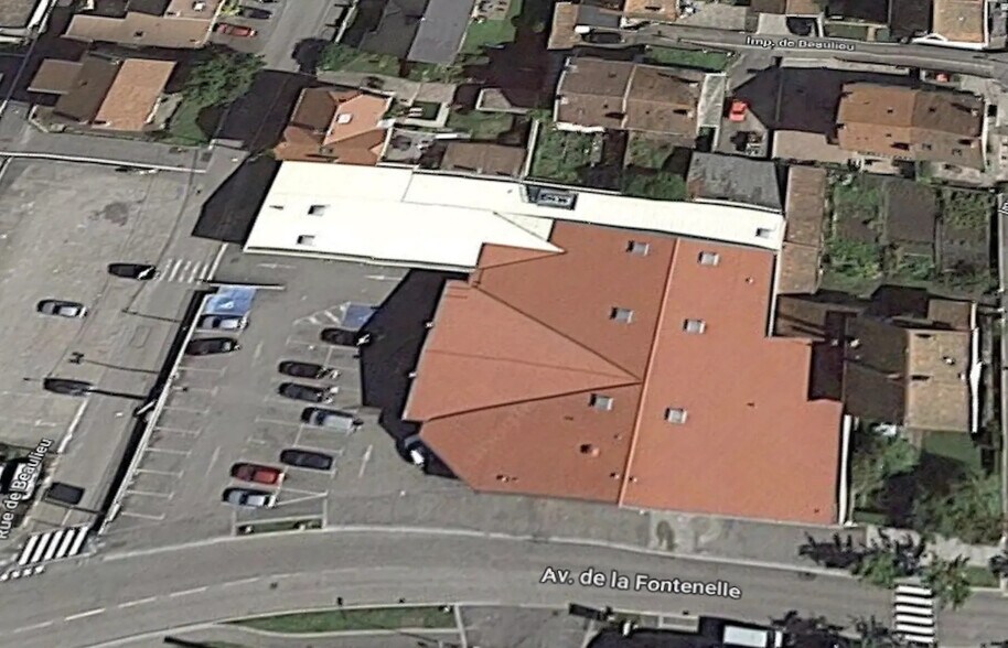 Local commercial dans Golbey à louer - Photo de l’immeuble – Image 1 sur 9